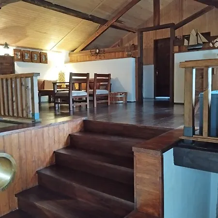 Casa Dos Botes * Santa Cruz das Flores